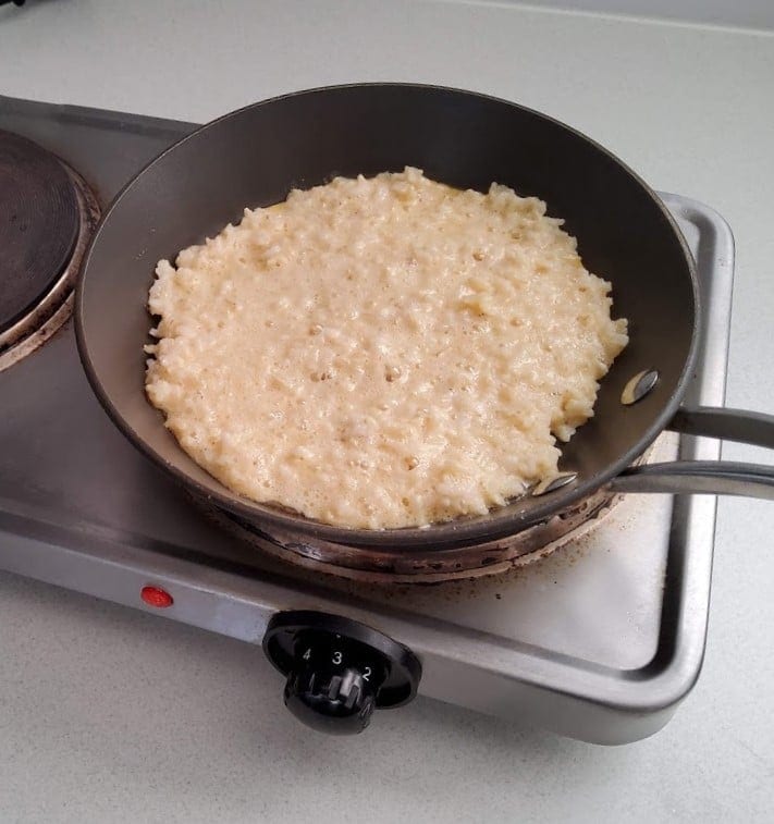 cooking the rice pancakes